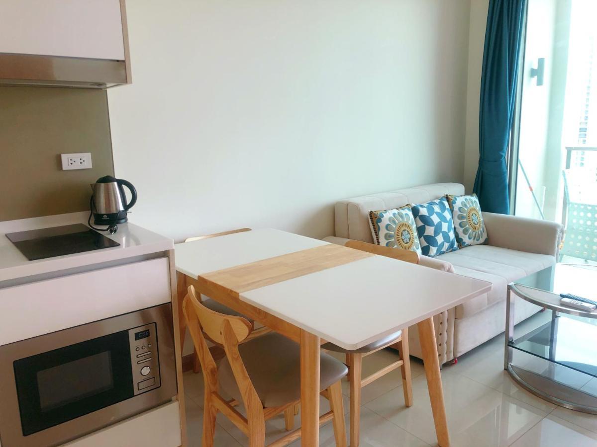 Riviera Jomtien By Daisy Pattaya 2 Apartamento Exterior foto