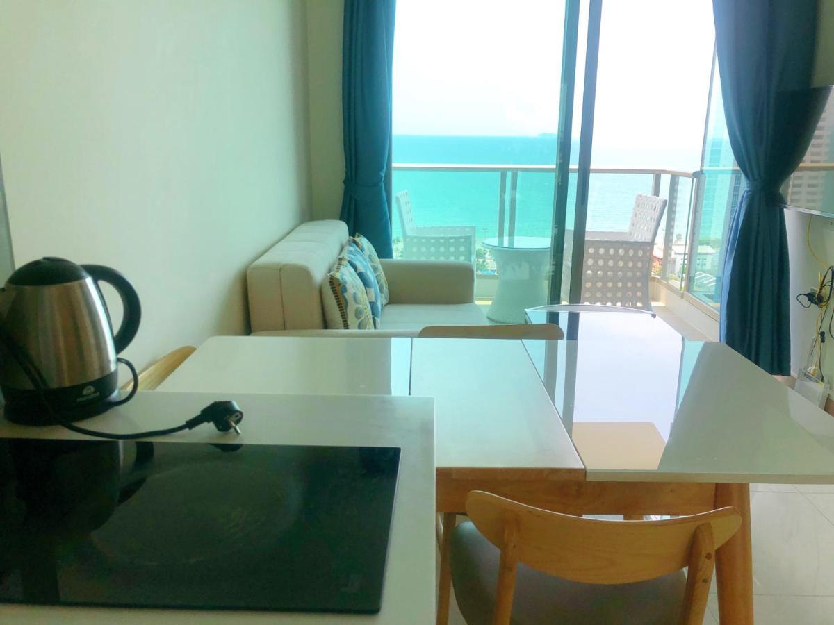 Riviera Jomtien By Daisy Pattaya 2 Apartamento Exterior foto