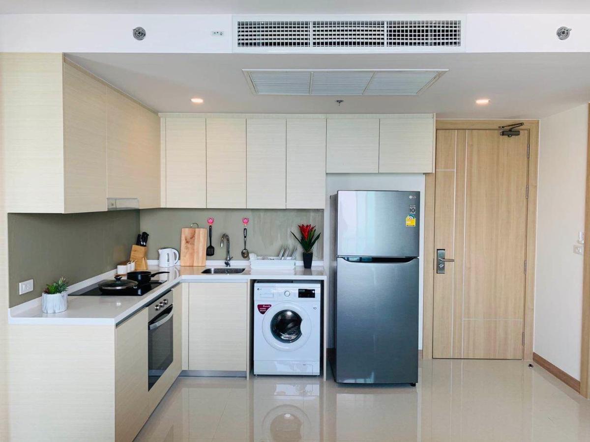 Riviera Jomtien By Daisy Pattaya 2 Apartamento Exterior foto