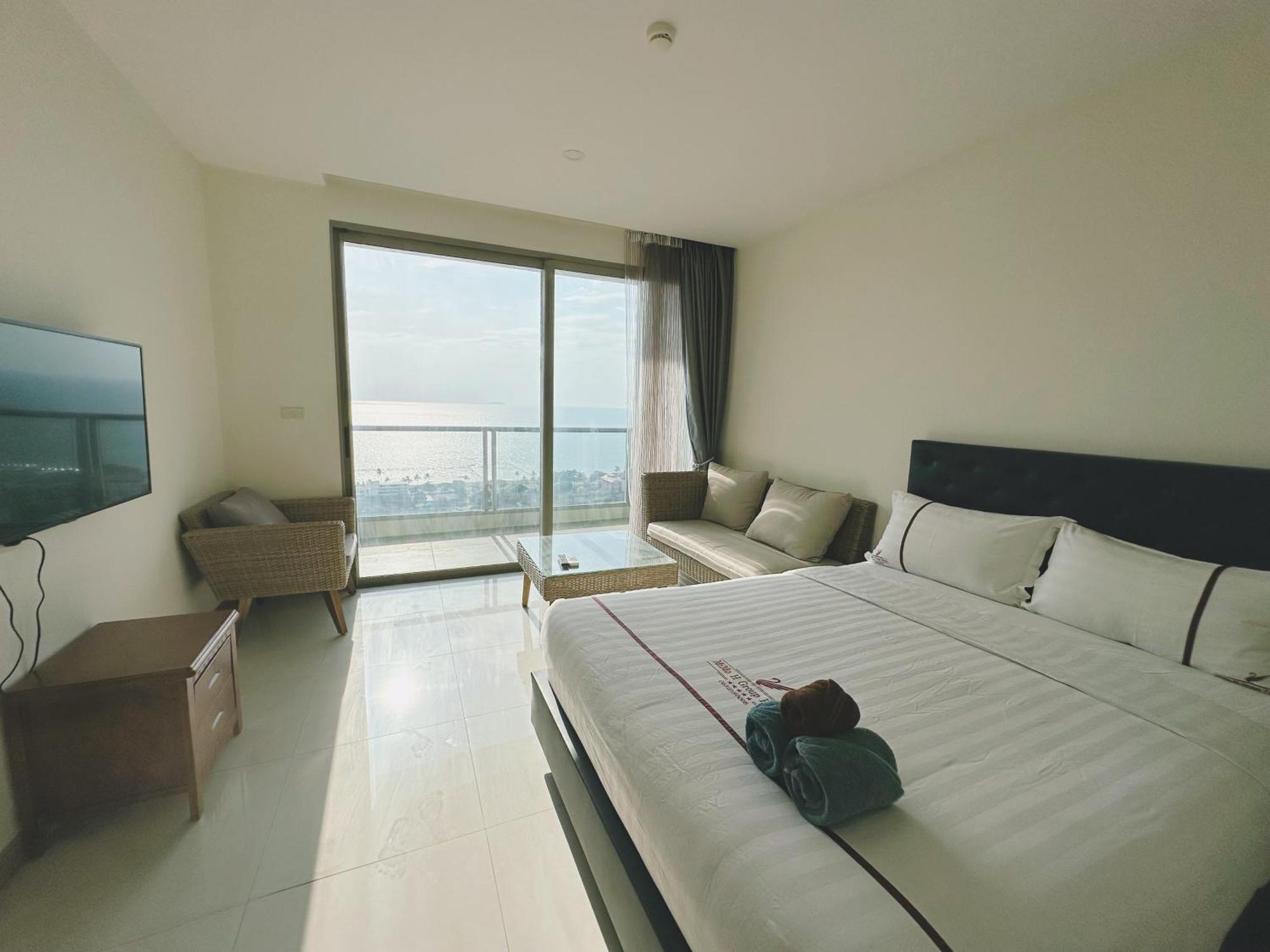 Riviera Jomtien By Daisy Pattaya 2 Apartamento Exterior foto